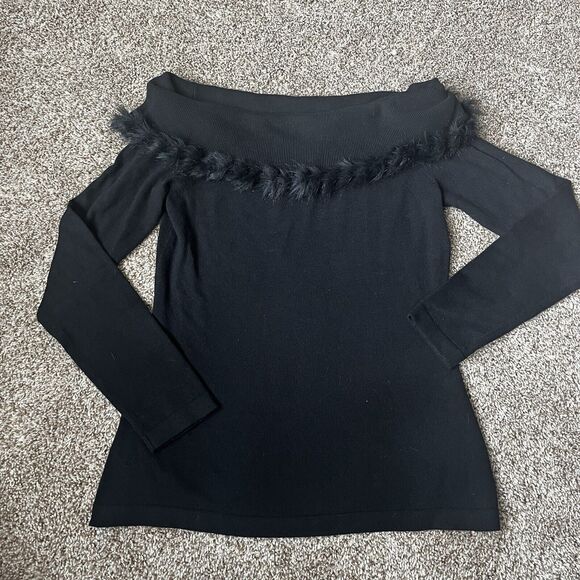 Lilly Pulitzer Off The Shoulder Alira Sweater Faux Fur Collar Size Medium Black - Picture 1 of 7